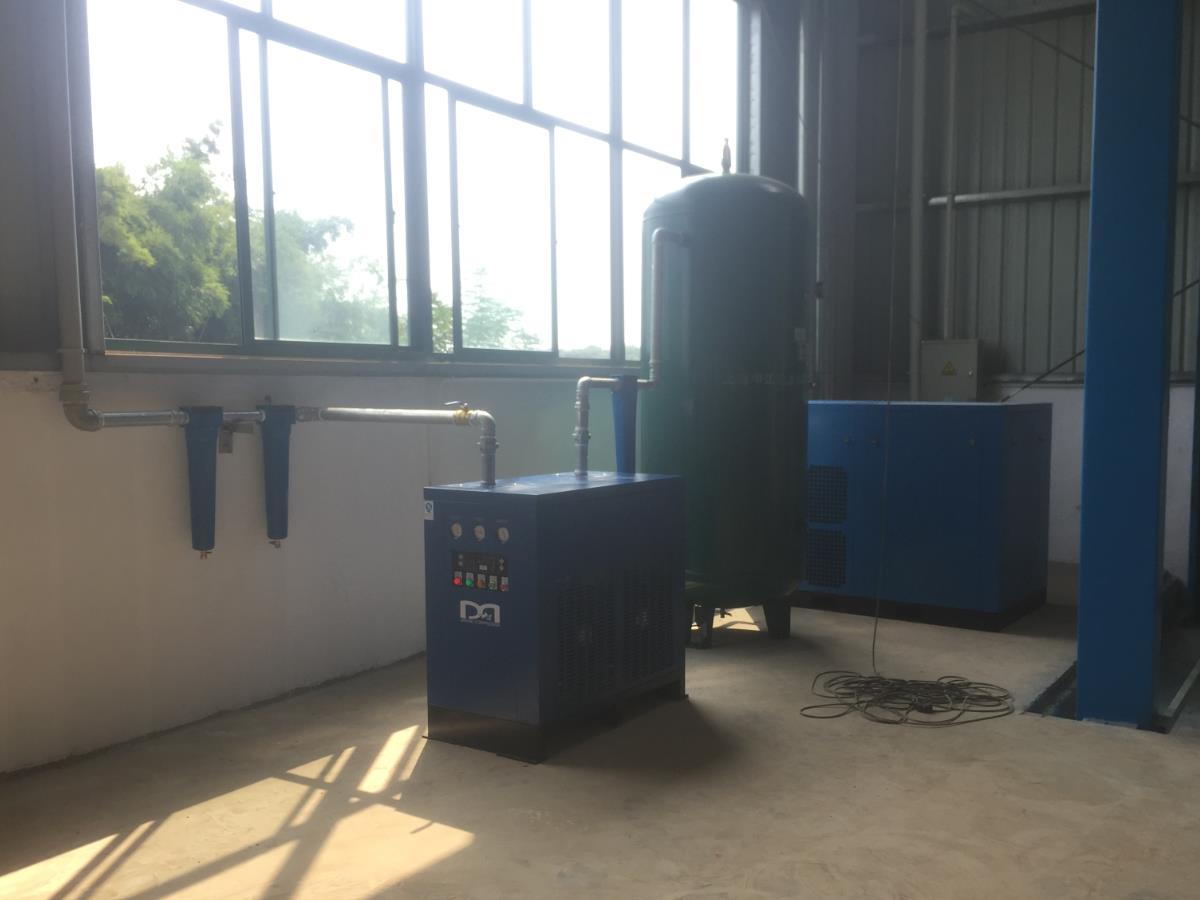 海南某木業科技有限公司采購德蒙皮帶空氣壓縮機案例