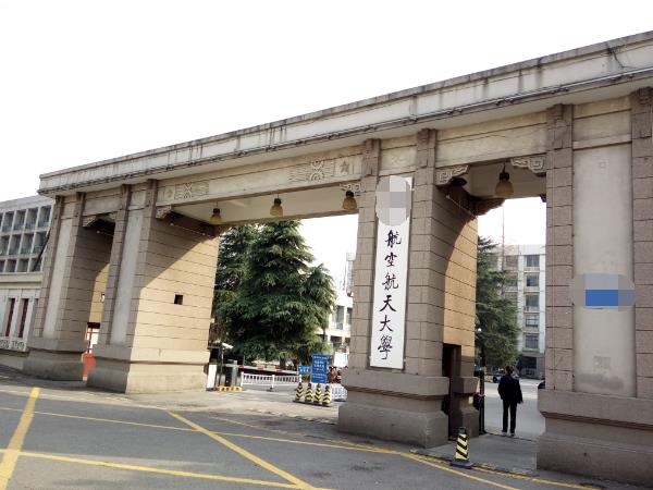 江蘇某大學采購德蒙直聯螺杆式空壓機案例